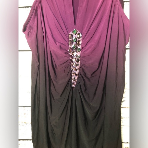 Multicolored Ruched Embellished Cold Shoulder Top - Picture 3 of 13